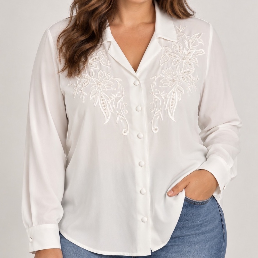 Liz Baker Vintage White Embroidered Pearl Blouse Size 14 Cottagecore Romantic